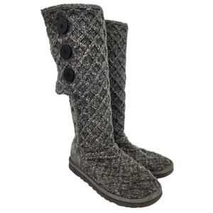 UGG Gray Tall Knit Lattice Sweater Material Button Detail Cardy Boots Size 7